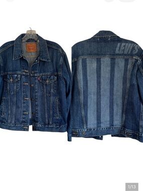 Levi's Trucker Jacket - Blue Denim Striped Back Size Medium